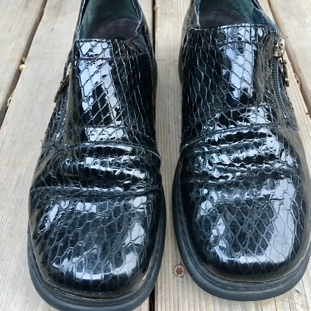 Dansko Women’s Shoes